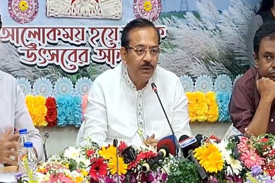 পুজোয় বিদ্যুৎ বিভ্রাট রুখতে একগুচ্ছ পদক্ষেপ, বৈঠকে মন্ত্রী অরূপ বিশ্বাস