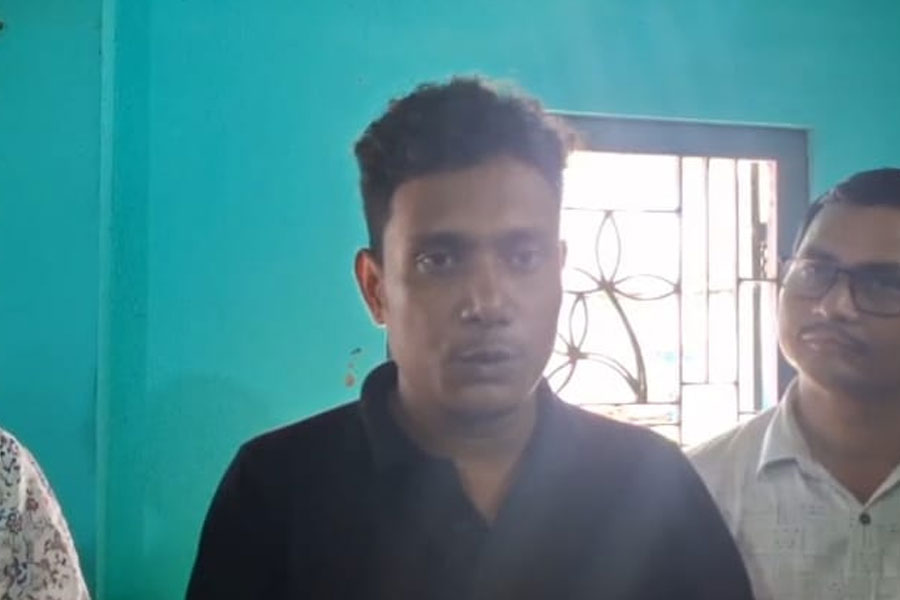 ওড়িশায় ফের বাংলার পরিযায়ী শ্রমিককে হেনস্তা! ‘দিদিকে বলো’তে ফোন করে ফিরলেন কোচবিহারে