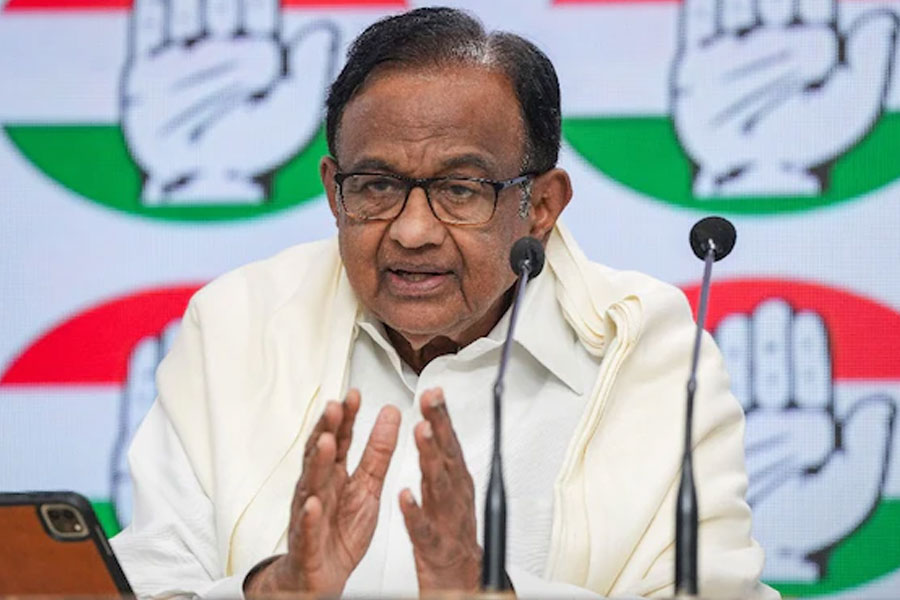 ট্রাম্পের শুল্ক নাকি বিহারের ভোট, GST নিয়ে ৮ বছর পর ঘুম ভাঙল কেন? খোঁচা কংগ্রেসের
