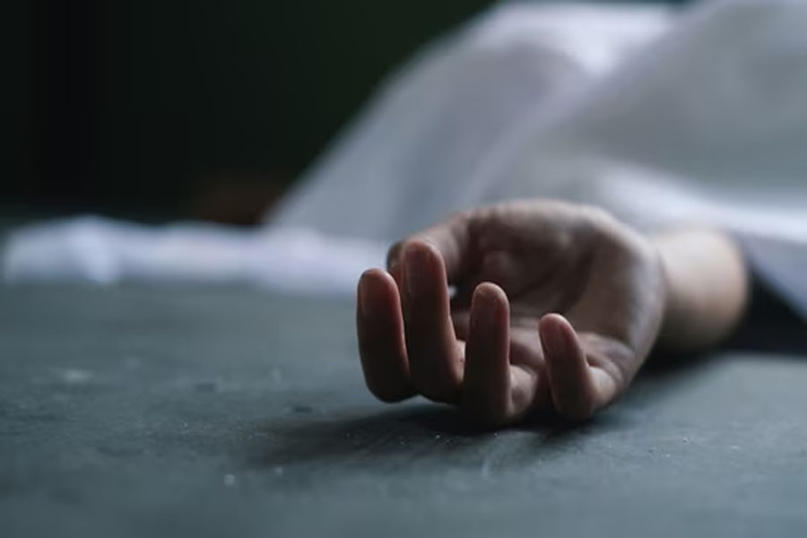 হাসপাতালের মর্গে দেহ খুবলে খেল পোকা! তদন্তের আশ্বাস ঝাঁসি মেডিক্যাল কলেজ কর্তৃপক্ষের