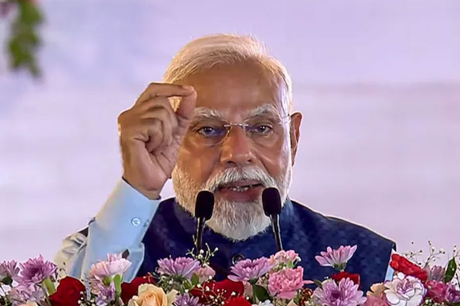‘যারা সংবিধান ভেঙেছে, তারাই তা রক্ষার ভান করছে’, দিল্লির সভায় কংগ্রেসকে তোপ মোদির
