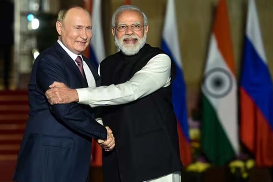 ‘আমেরিকা পণ্য না কিনলে..’, ট্রাম্পকে বেকায়দায় ফেলে বড় ঘোষণা ‘ভারতবন্ধু’ রাশিয়ার