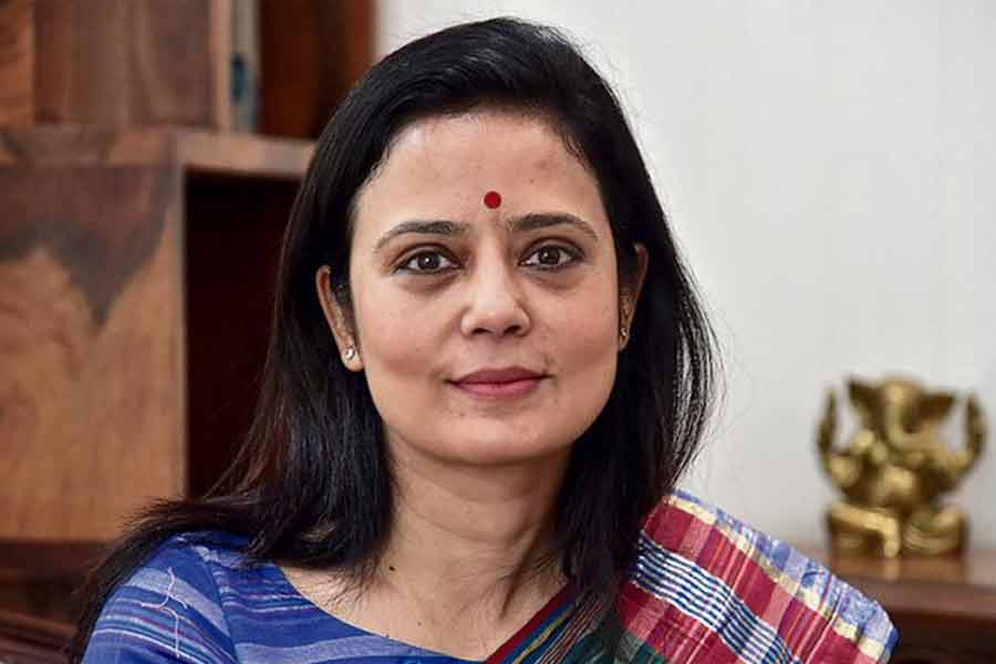 অমিত শাহকে নিয়ে বিতর্কিত মন্তব্য, তৃণমূল সাংসদ মহুয়ার বিরুদ্ধে ফের FIR