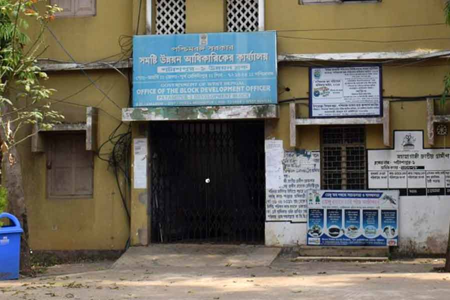 পটাশপুর ১ ব্লকের জয়েন্ট বিডিওর ‘নিখোঁজ’ রহস্যের কিনারা, কোথায় ছিলেন আধিকারিক?