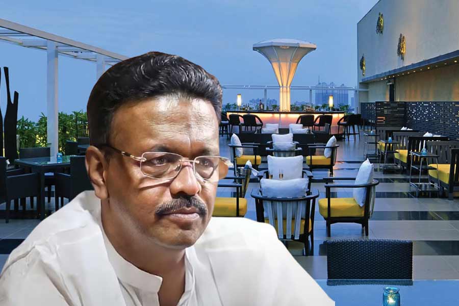 পুজোর আগেই শর্তসাপেক্ষে খুলছে কলকাতার রুফটপ রেস্তরাঁ, অগ্নিকাণ্ড রুখতে সতর্ক রাজ্য