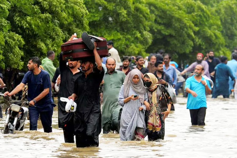 বন্যায় বিপর্যস্ত পাকিস্তান, পাঞ্জাব প্রদেশে মৃতের সংখ্যা বেড়ে ৩৩, চলছে উদ্ধারকাজ