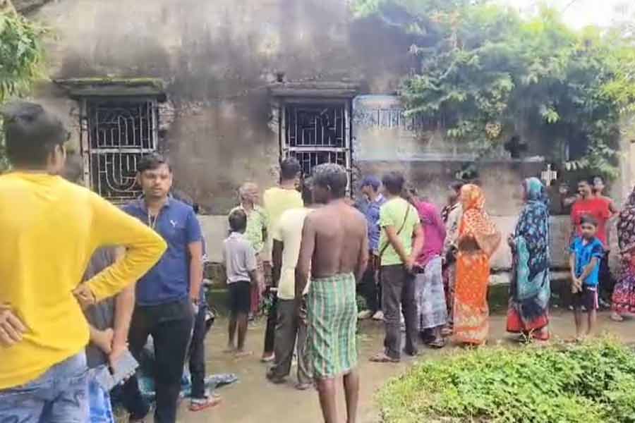 Acting headmaster arrested for physical assault student at school