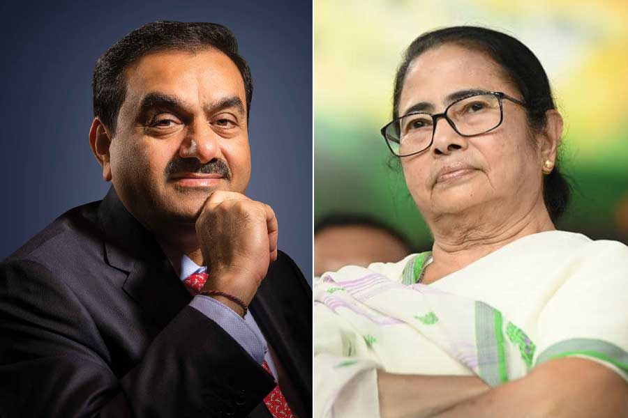 নবান্নে মুখ্যমন্ত্রীর সঙ্গে বৈঠকে গৌতম আদানি, রাজ্যে বিপুল বিনিয়োগের সম্ভাবনা