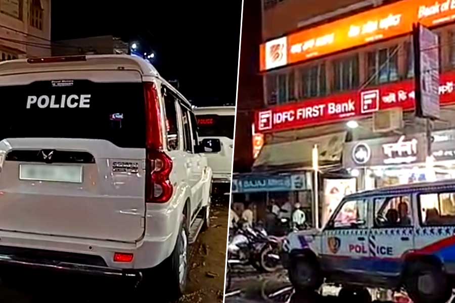 ১৪ কোটি টাকার সোনার গয়না লুট চাকদহের ব্যাঙ্ক থেকে! কর্মীদের ম্যারাথন জিজ্ঞাসাবাদ