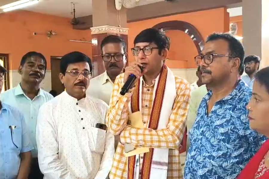 ‘আমাদের পাড়া আমাদের সমাধানে’ বিক্ষোভের মুখে কাঞ্চন, পালটা কী বললেন বিধায়ক?