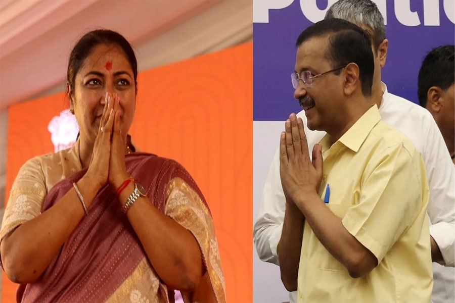‘জন শুনানি’তে চড় খেলেন মুখ্যমন্ত্রী রেখা! ‘গণতন্ত্রে হিংসার জায়গা নেই’, বললেন কেজরি