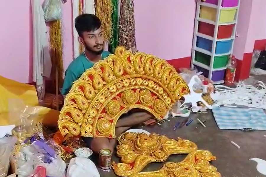 মায়ের অলঙ্কারে ‘স্বনির্ভর’ হচ্ছে উত্তর! আলিপুরদুয়ারের অভিজিতের তৈরি গয়না যাচ্ছে ভিনরাজ্যেও