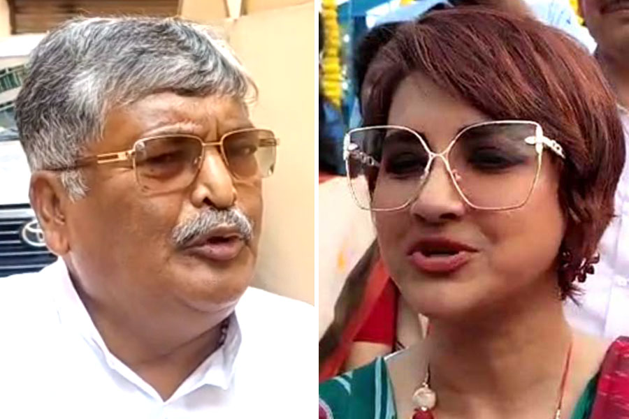 ‘ও আমার বোনের মতো’, স্মার্ট ক্লাস ইস্যুতে রাম-বামকে দুষে রচনার কাছে দুঃখপ্রকাশ বিধায়কের