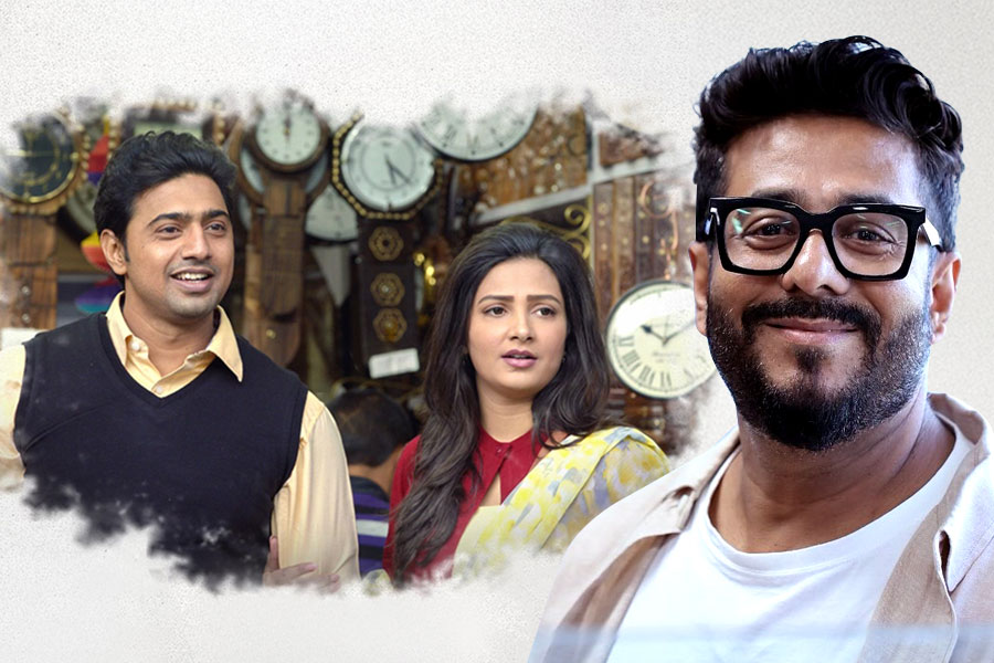 ‘ধূমকেতু উদযাপন শুরু’, স্ত্রী শুভশ্রী ও সুপারস্টার দেবকে আগাম শুভেচ্ছা রাজের