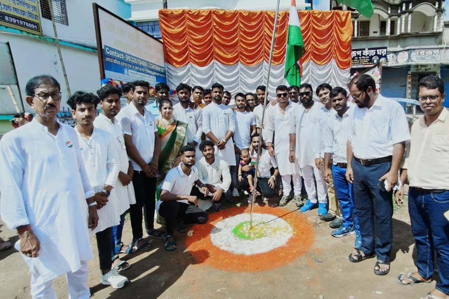 ২০০ ফুট তেরঙ্গা নিয়ে পদযাত্রা, ধর্মের ঊর্ধ্বে উঠে মানবতার গান