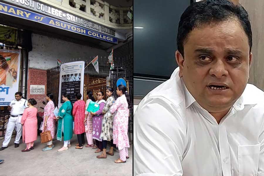 সফল SSC, ‘আগামী রবিবারের পরীক্ষাও স্বচ্ছ হবে’, আশা ব্রাত্যর