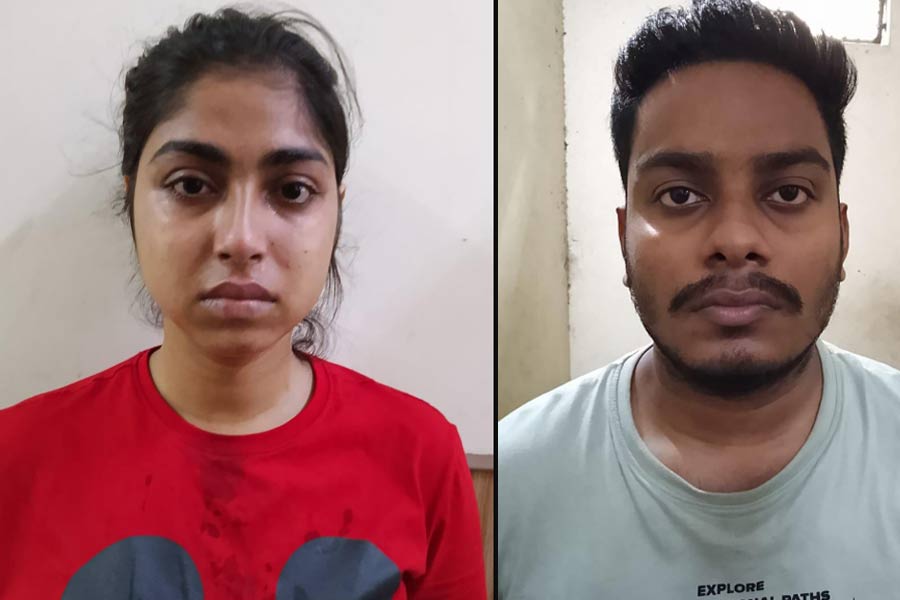 চাবি হারানোর গল্প ফেঁদে বাইক চুরি! বারাসতে প্রেমিকা-সহ গ্রেপ্তার MBA যুবক