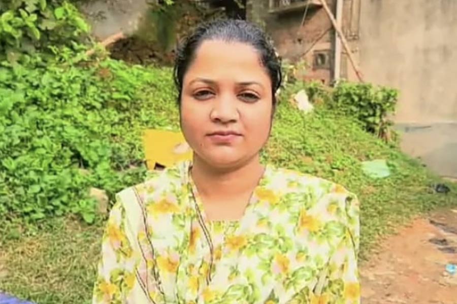 উত্তরবঙ্গে বসে হত্যার নীল নকশা তৈরি! কুলটিতে পুরকর্মী খুনে ধৃত খুড়তুতো বোন