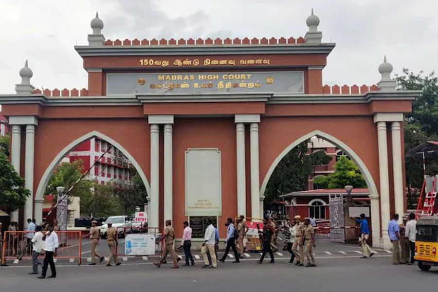 ‘ভোটচুরির অভিযোগ ভিত্তিহীন’, মামলা খারিজ করে লাখ টাকা জরিমানা মাদ্রাজ হাই কোর্টের
