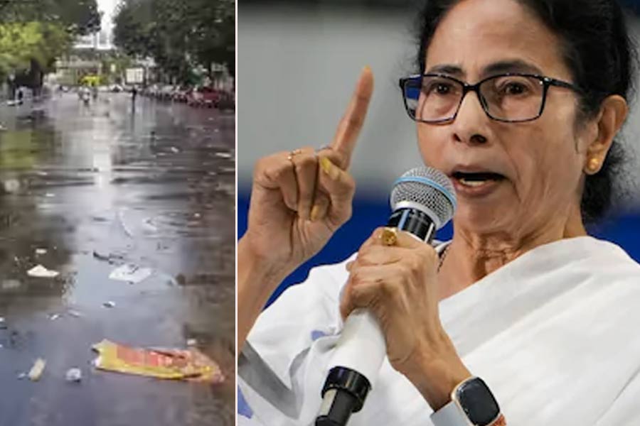 ‘আমাদের সিভিক সেন্স কবে হবে?’ যত্রতত্র প্লাস্টিক জমা নিয়ে তীব্র ক্ষোভ মুখ্যমন্ত্রীর