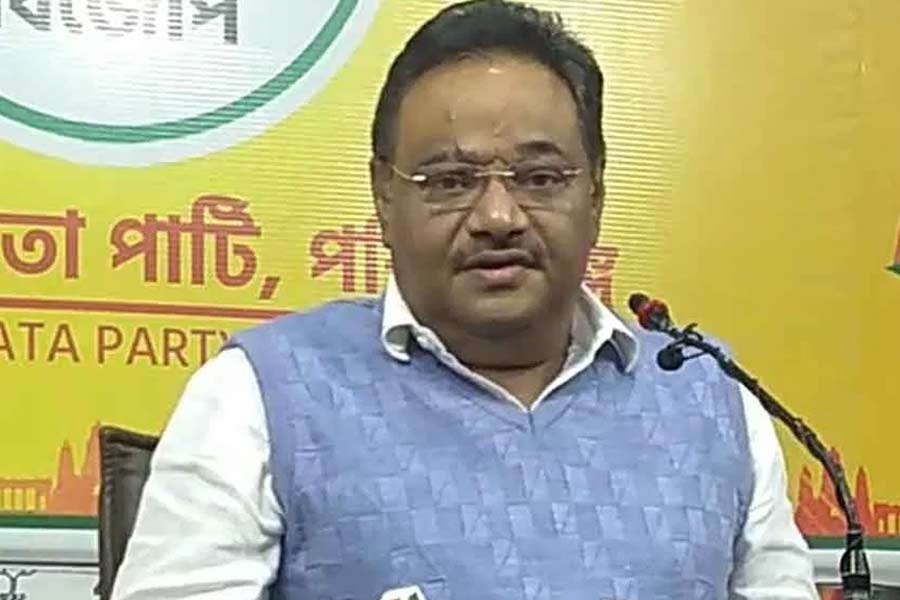 ছাব্বিশে জয়ের পথ খুঁজতে মরিয়া গেরুয়া ব্রিগেড, এবার ভরসা আরএসএস-বিজেপির সমন্বয় বৈঠকে