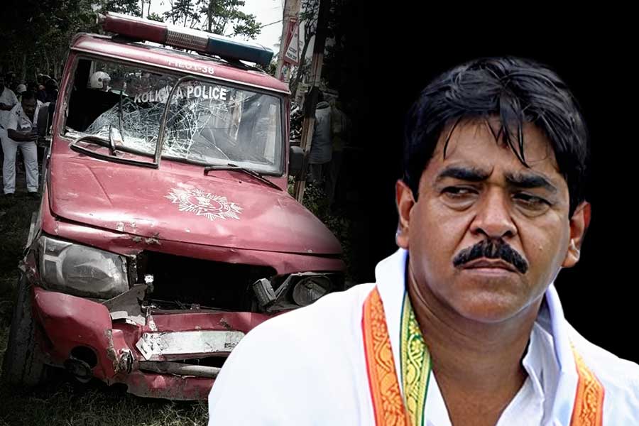 শওকতের গাড়ির ধাক্কায় মৃত্যু বাইক চালকের, ‘দুর্ভাগ্যজনক’, বললেন বিধায়ক