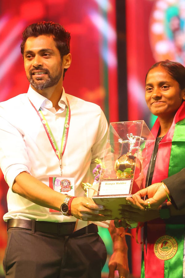 Celebrity Durga Puja: Ex Mohun Bagan Footballer Shilton Paul opens up his Durga Puja plans 
