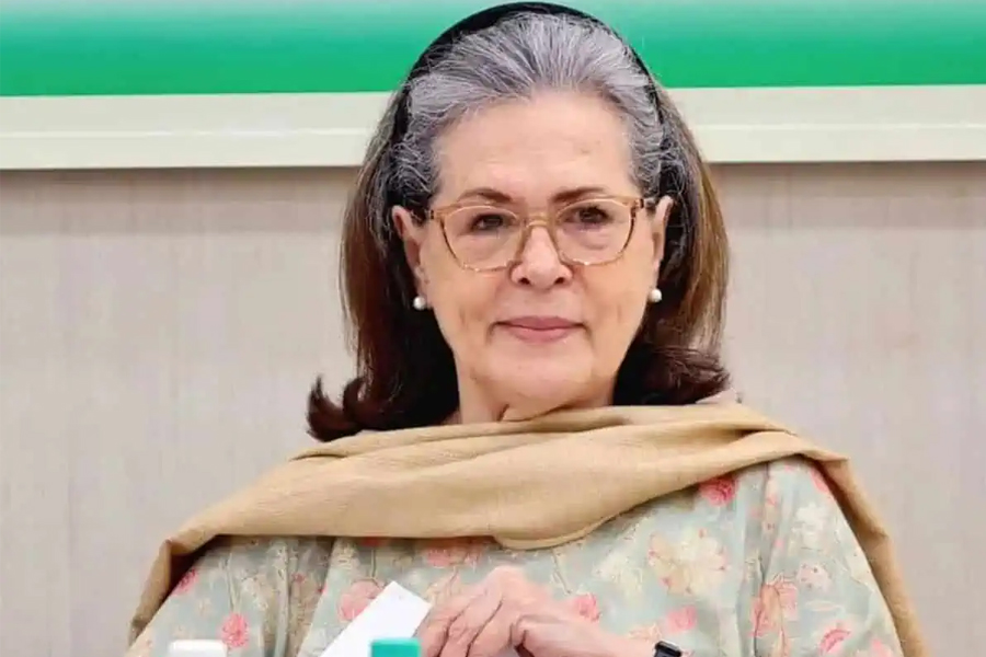 নাগরিকত্ব ইস্যুতে কংগ্রেসের স্বস্তি, সোনিয়ার বিরুদ্ধে মামলা খারিজ আদালতে