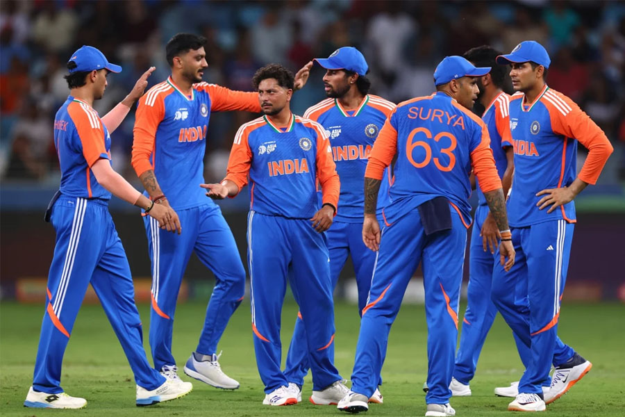 বাইরের কথায় কান নয়, পাকিস্তান ম্যাচের আগে সূর্যদের মনঃসংযোগের পরামর্শ কপিলের