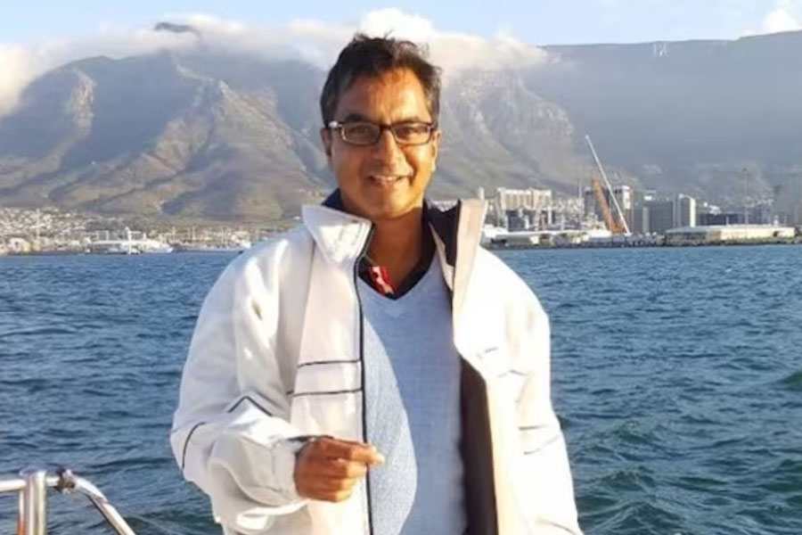 অভয়ার নামে অক্সফোর্ডে মমতার সভায় অসভ্যতা! নার্সের স্তন খামচে হাজতে সেই ‘বামপন্থী’ ডাক্তার
