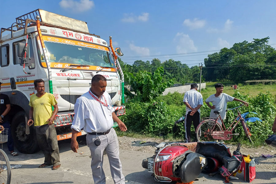 বেয়াইবাড়ি যাওয়া হল না, ৪০ মিনিট রাস্তাতেই পড়ে দুর্ঘটনায় মৃত প্রাক্তন আরপিএফ অফিসারের দেহ!