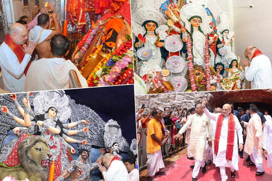 পুজোর উদ্বোধন থেকে কালীঘাটে কালীদর্শন! দেখে নিন শাহের বঙ্গ সফরের ছবি