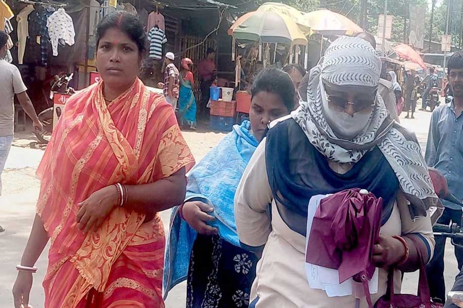 মা হতে না পারার যন্ত্রণা ভুলতে আমতায় শিশু ‘চুরি’, গ্রেপ্তার বউমা-শাশুড়ি