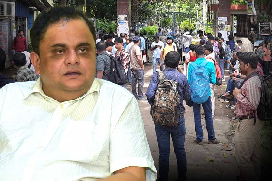অযোগ্য কারা? আজই বলবে এসএসসি, ‘নিয়োগ বানচালের চেষ্টা বিরোধীদের’, বলছেন ব্রাত্য
