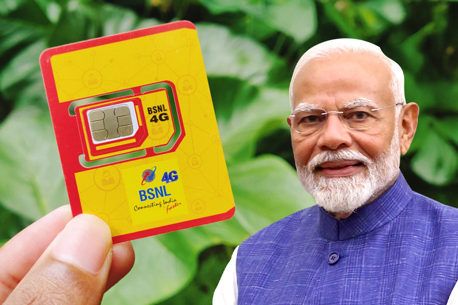 দেশজুড়ে BSNL ‘ফোর জি’ পরিষেবার সূচনা প্রধানমন্ত্রীর, অনেক সস্তায় পরিষেবা পাবেন গ্রাহকরা