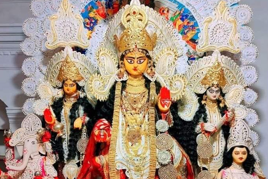 বলি বন্ধের আবেদন করেন চৈতন্য! হুগলির চৌধুরীবাড়িতে আজও অভয়া রূপে পূজিত দুর্গা