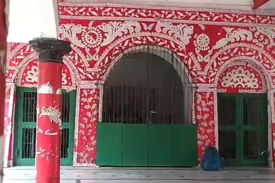 Bonedi Barir Durga Puja, Durga worshipped in form of Abhaya at Chowdhurybari in Bhandarhati, Hooghly