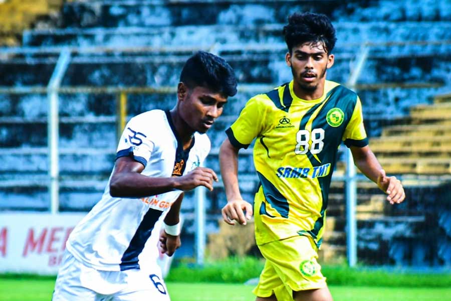 অবনমন রাউন্ডের ম্যাচে সহজ জয়, রেলকে বেলাইন করে আশার আলো দেখছে মহামেডান