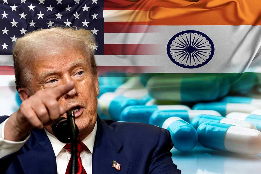 ফের ট্রাম্পের শুল্কবাণে বিপাকে ভারত! এবার ওষুধে ১০০ শতাংশ কর বসালেন মার্কিন প্রেসিডেন্ট