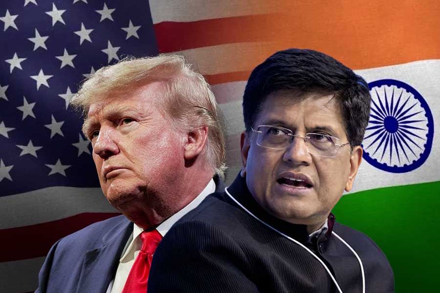‘দেরি হয়ে গিয়েছে’, ট্রাম্পের মন্তব্যের পরেও পীযূষের দাবি ‘ভারত-মার্কিন আলোচনা চলছে’