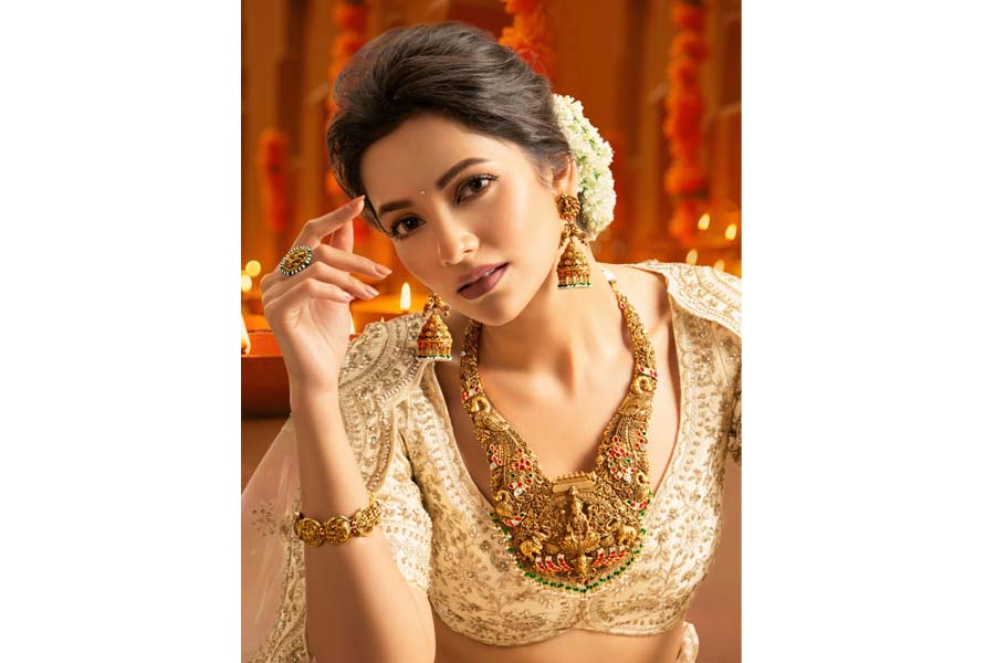 B.C. Sen Jewellers presents 'Dhanalakshmi Collection' adorned with the form of Maa Lakshmi