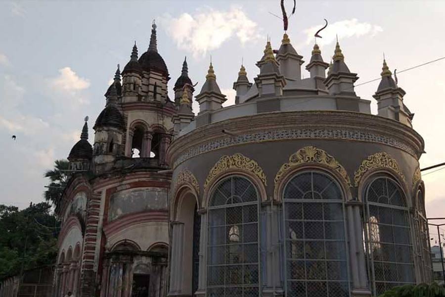 জবরদস্তি ছটপুজো বেলুড় রাসবাড়ির স্নানঘাটে, ভিড়ে ক্ষতি নিয়ে মামলা হাই কোর্টে