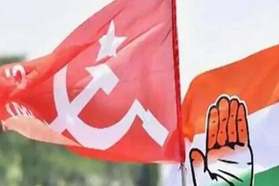 জোটে জট! ছাব্বিশে বামেদের হাত ধরতে আগ্রহী নয় কংগ্রেস