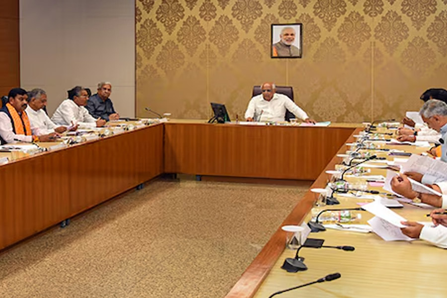 জাতপাতের সমীকরণ, কৃষক-দলিতদের তুষ্ট করার চেষ্টা, গুজরাটের মন্ত্রিসভা কেন বদলাল বিজেপি?