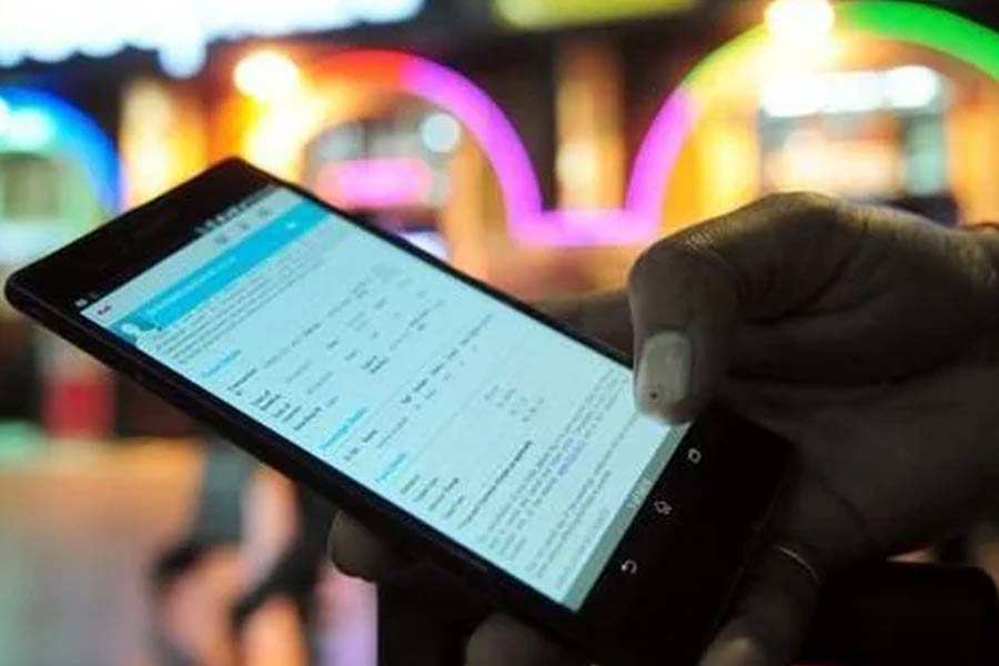 ‘নো ফুড’ অপশনই নেই! IRCTC অ্যাপে টিকিট কাটতে গিয়ে বেজায় বিপাকে যাত্রীরা