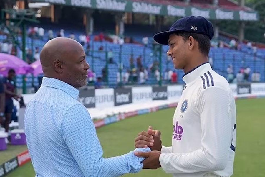 ‘আমাদের বোলারদের একটু কম মারো’, যশস্বীকে অনুরোধ লারার, কী জবাব তরুণ তুর্কির?