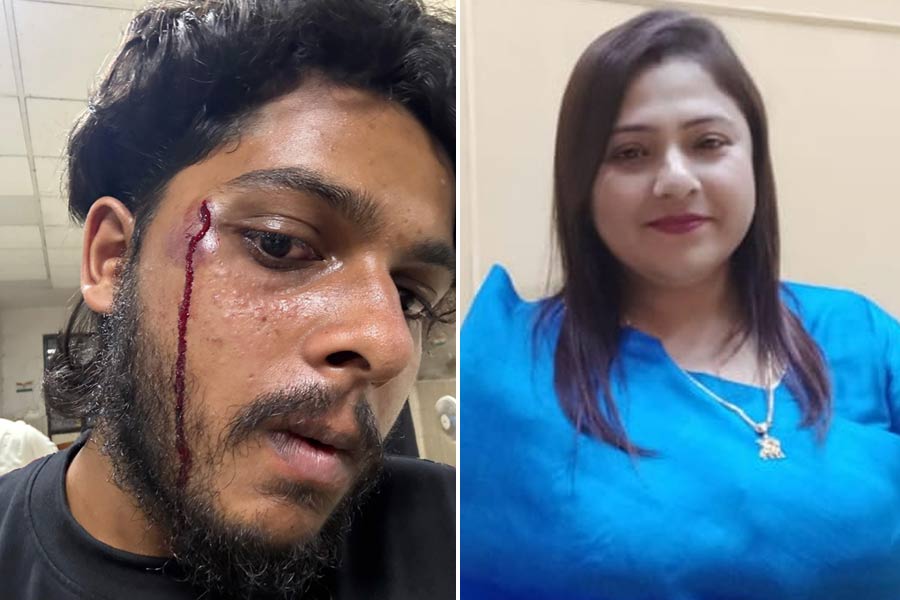 দলীয় কার্যালয়ে ডেকে ইঞ্জিনিয়ারিং ছাত্রকে মারধর! কাঠগড়ায় কৃষ্ণেন্দুনারায়ণের স্ত্রী