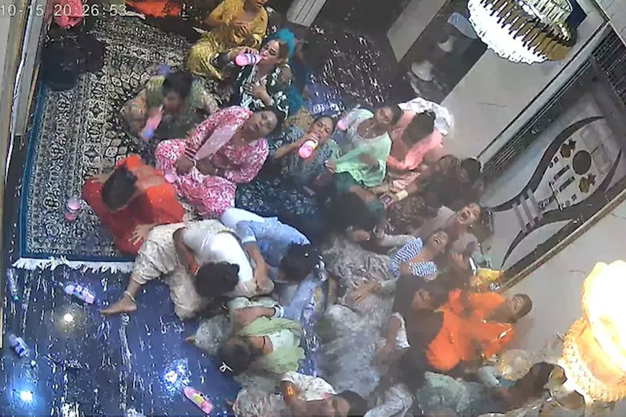 মধ্যপ্রদেশে একসঙ্গে ২৫ রূপান্তরকামীর আত্মহত্যার চেষ্টা, আশঙ্কাজনক অবস্থায় ভর্তি হাসপাতালে
