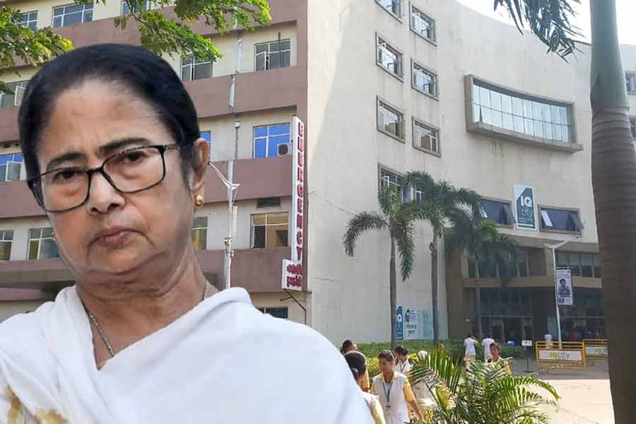 ‘আমি মর্মাহত, জড়িতরা কড়া শাস্তি পাবেই’, দুর্গাপুর ‘গণধর্ষণ’ কাণ্ডে মুখ খুললেন মমতা
