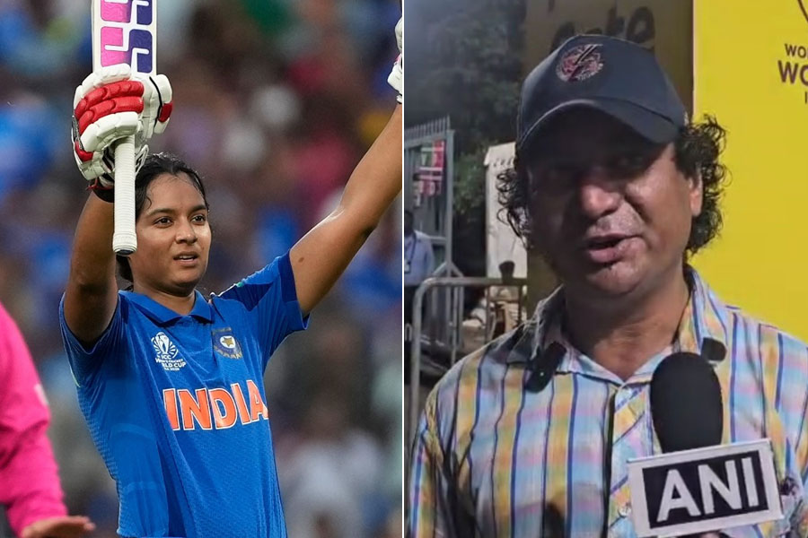 ‘আমার চেয়ে বেশি খুশি বাবা’, বিশ্বকাপে ম্যাচ জেতানো সেঞ্চুরি হাঁকিয়ে আবেগঘন প্রতিকা